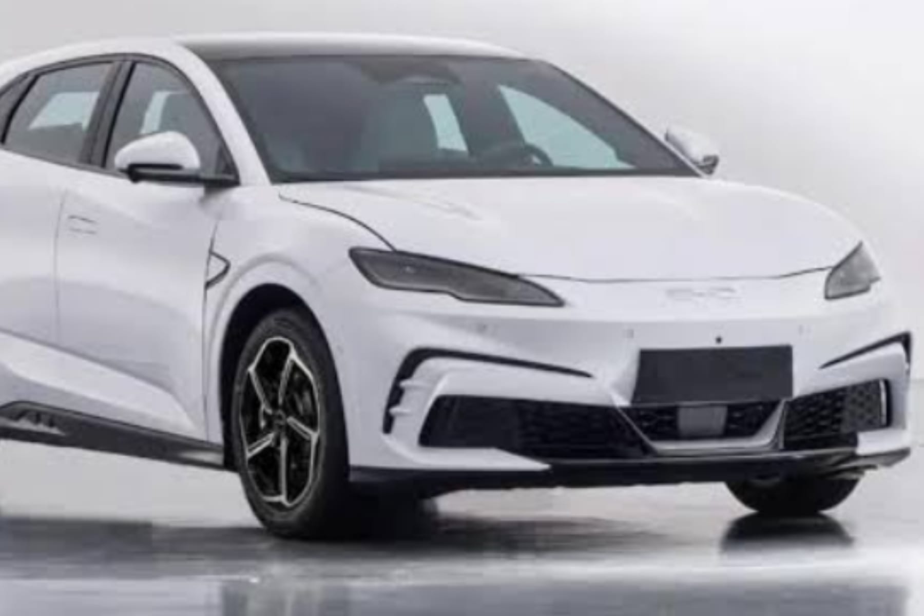 BYD Sealion 06: SUV Medium Hibrida dengan Inovasi DM‑i Generasi Kelima
