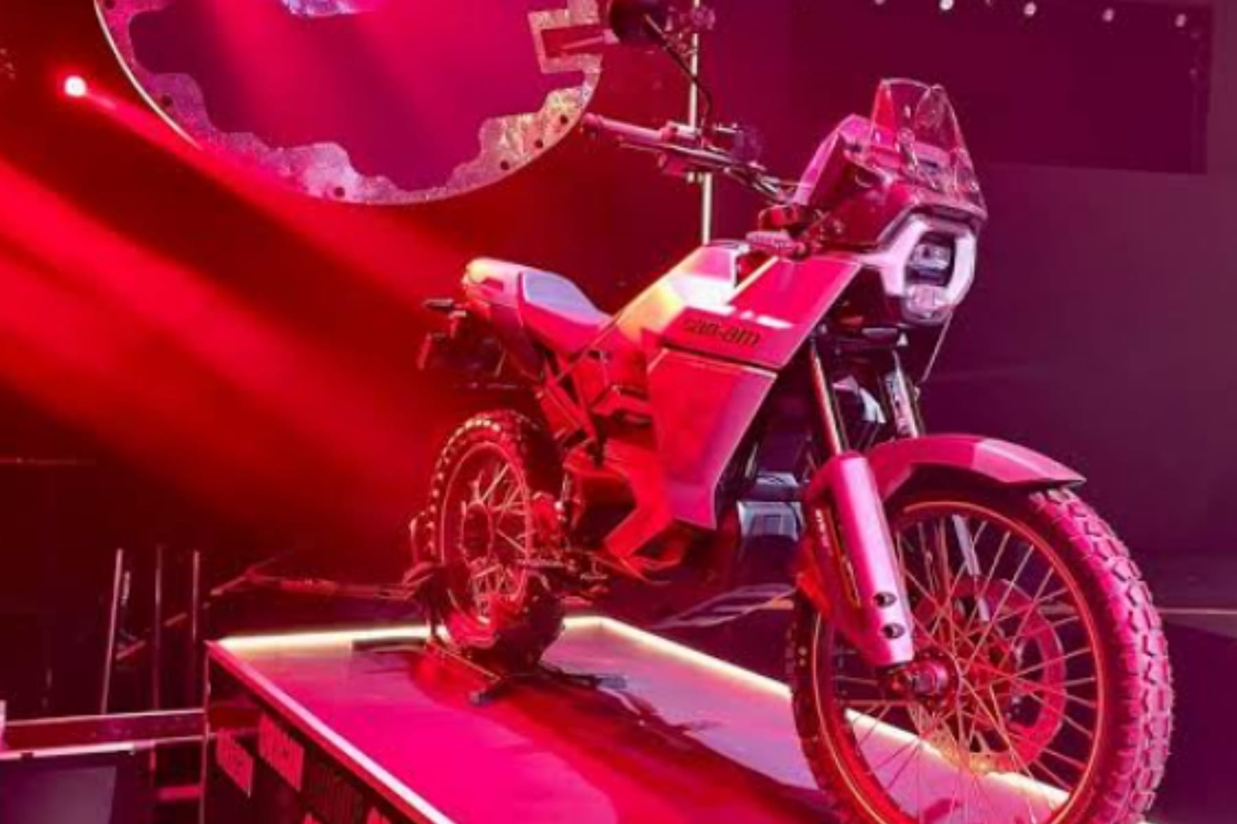 Can-Am Pulse Revolusi Motor Listrik Premium