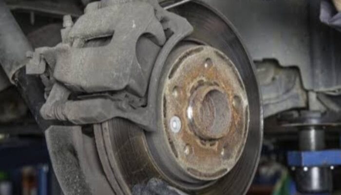 Cara Mudah Mengecek dan Memperbaiki Rem Mobil