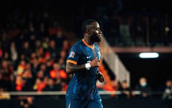 Liverpool Pilih Lutsharel Geertruida sebagai Alternatif Frimpong
