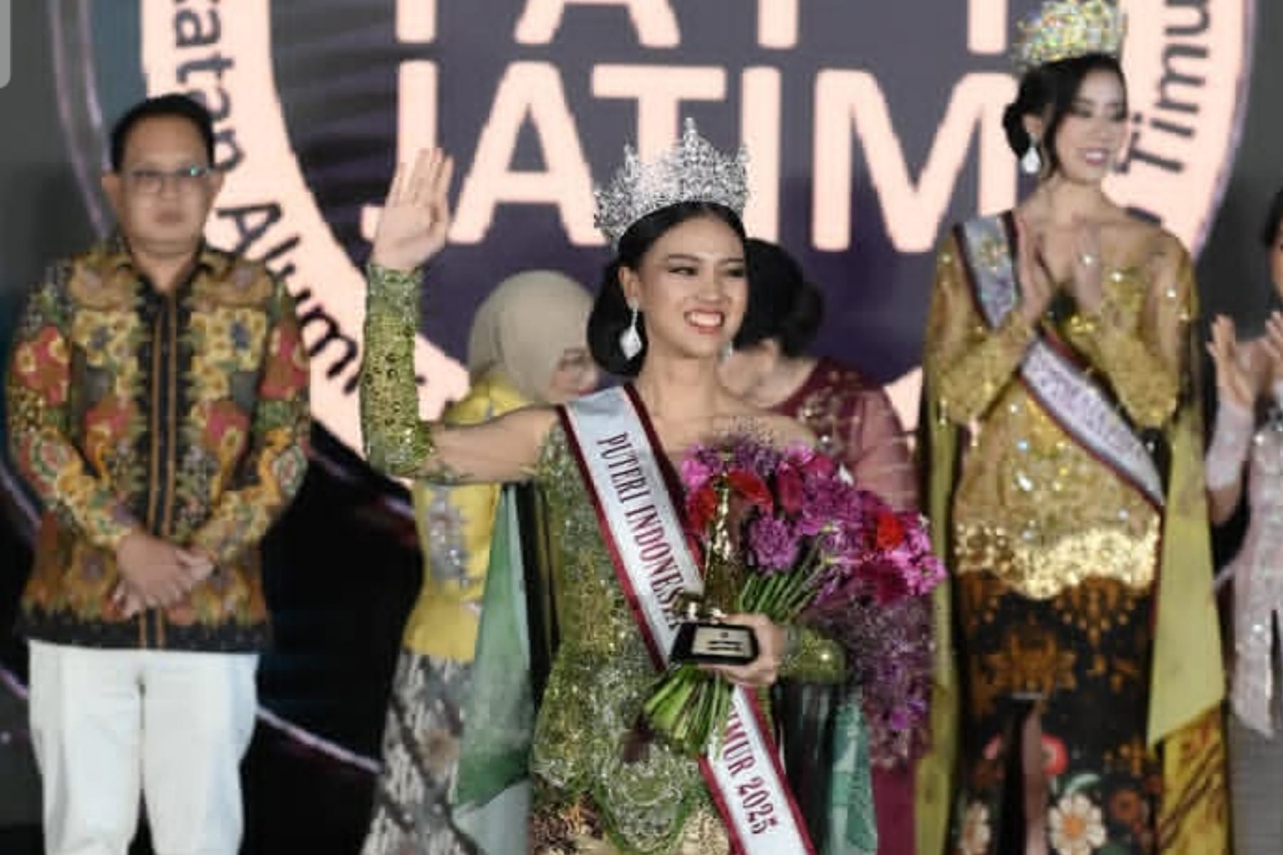Mahkota Kebanggaan Jawa Timur Firsta Yufi Amarta Puteri Indonesia 2025