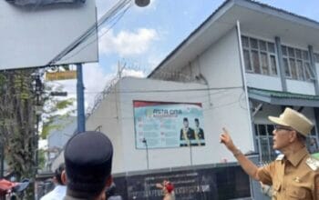 Naikan PAD, Wali Kota Sukabumi, Gencar Tertibkan Papan Bilboard Tak Berizin