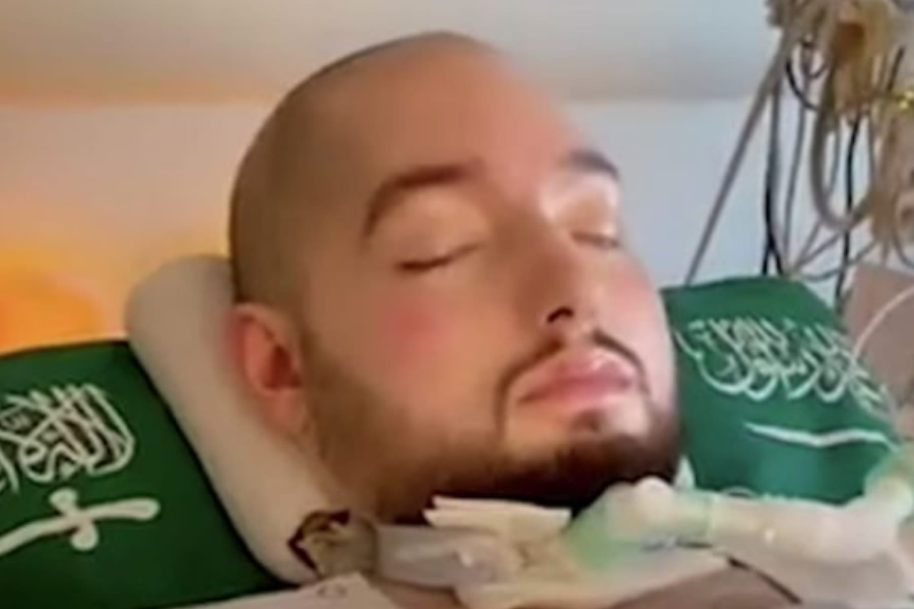 Sleeping Prince Arab Saudi: Ketabahan Al-Waleed bin Khaled bin Talal