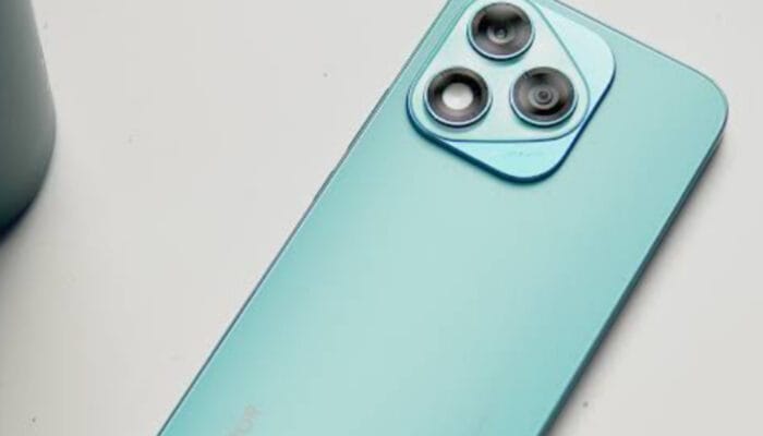 Spesifikasi Lengkap Honor 400