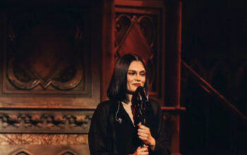 Air Mata Bahagia Jessie J Sebelum Operasi Kanker Payudara