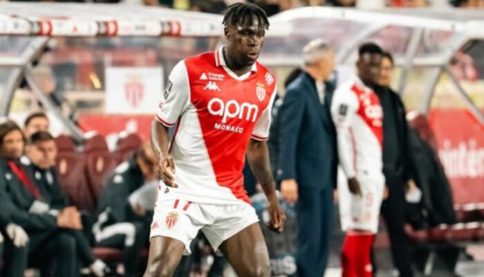 Arsenal dan Tottenham Hotspur Bersaing Buru Wilfried Singo