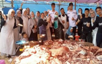 Ayep Zaki - Bobby Maulana Tinjau Pelaksanaan Penyembelihan Hewan Kurban Idul Adha 1446 H, di RSUD R Syamsudin SH