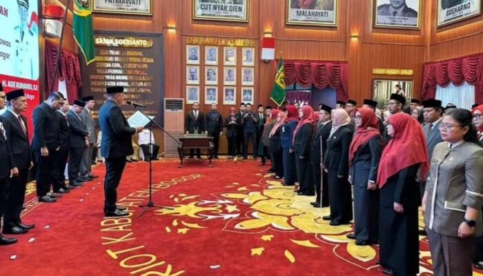 Bupati Bogor Kembali Rotasi 53 Pejabat di Lingkungan Pemkab Bogor 