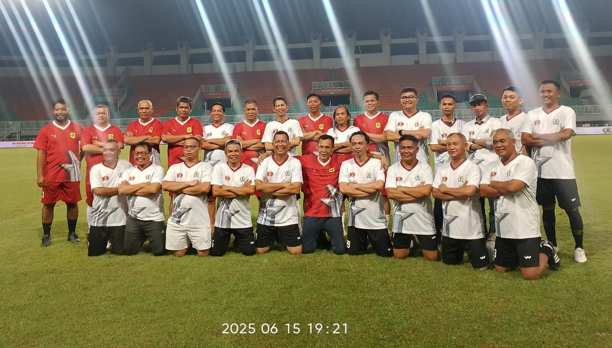 Friendly Match Antara Pemda vs DPRD Kabupaten Bogor di Stadion Pakansari Cibinong
