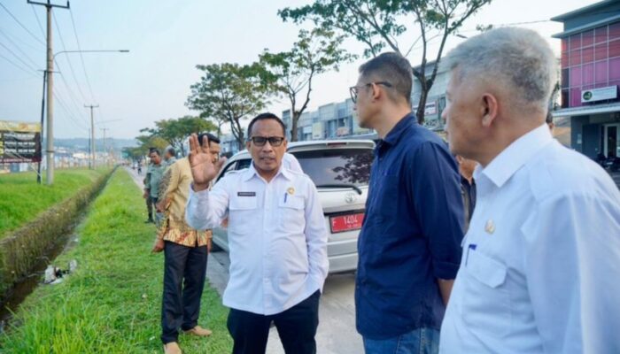 Kadisdik Jabar Tinjau Rencana Pembangunan SMAN 3 Jonggol