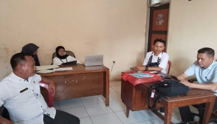 Pelayanan Desa Cibarengkok Cianjur Dipindah ke Kantor Kecamatan