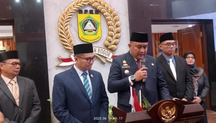 Rapat Paripurna DPRD dan Bupati Bogor Bahas Tiga Rangkaian 
