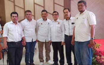 Anggota  dan Pengurus PLT PWI Bekasi Tolak Rencana Kongres Persatuan