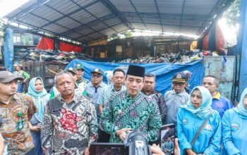 TPS Dekat SMPN 64 Bandung Dikeluhkan, Pemkot Targetkan Bersih Senin