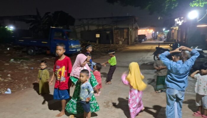 Warga Kebun Sayur Digusur, Artis Camelia Panduwinata Lubis Menangis