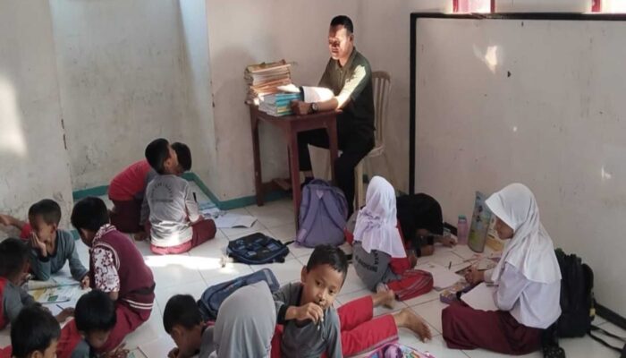 3 Tahun Belajar di Musala, Siswa SD di Cianjur Kekurangan Ruang Kelas