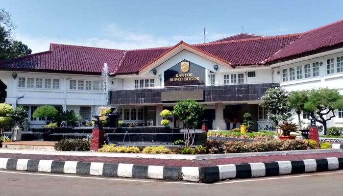 Anak Yatim Piatu Terancam Putus Sekolah di Kabupaten Bogor Akhirnya Dibiayai Donatur, Kemana Pemerintah!!