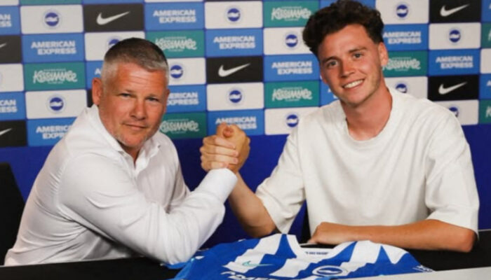 Brighton Resmi Datangkan Maxim De Cuyper