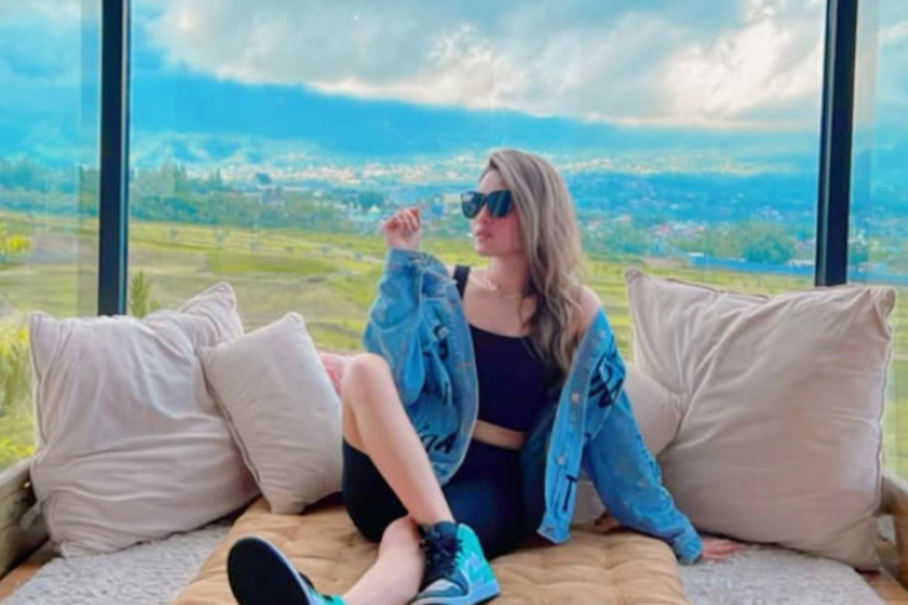 Dinda Tutup Kolom Komentar Usai Isu DJ Panda