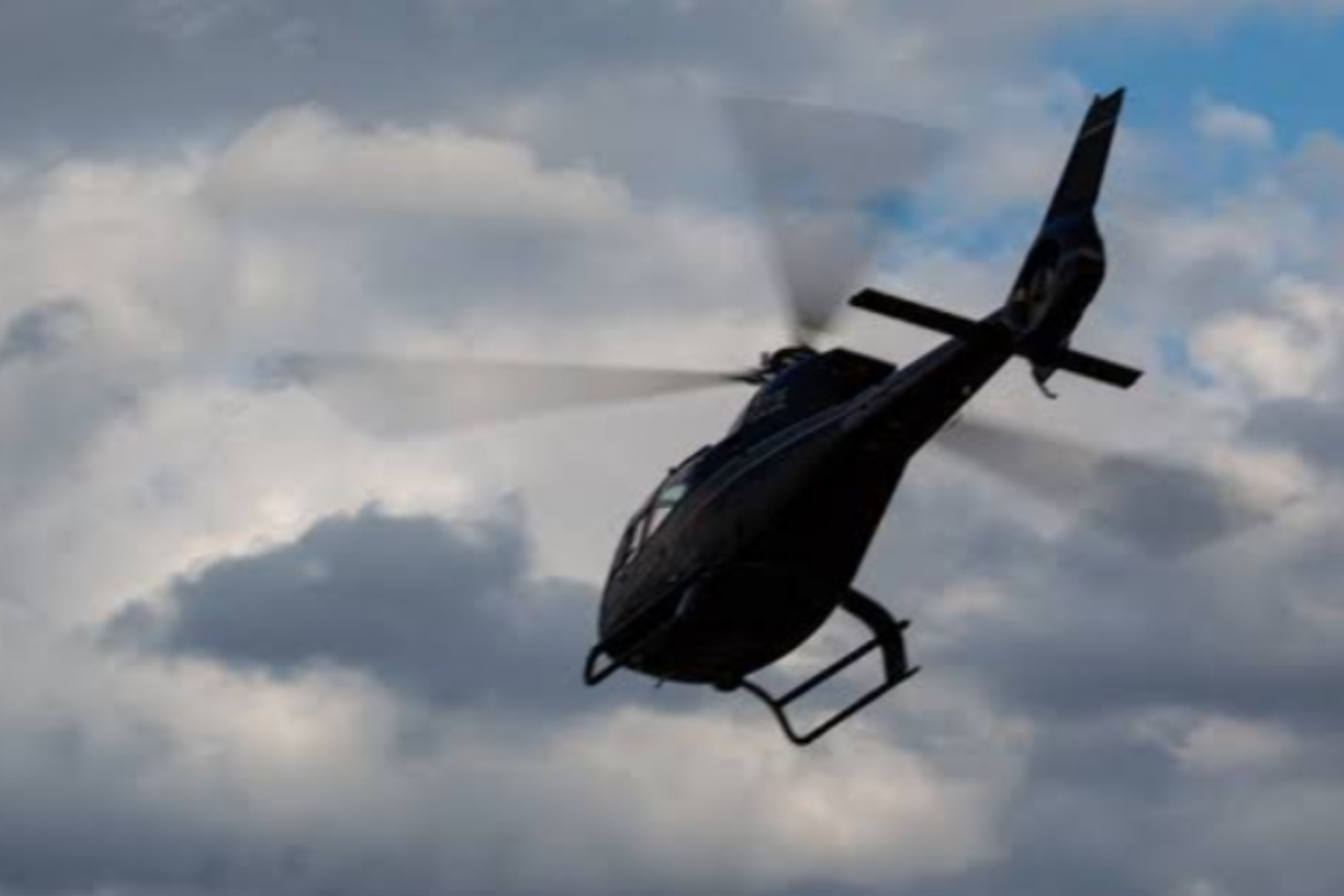 Helikopter AU di Mogadishu Jatuh, Delapan Orang Tewas!