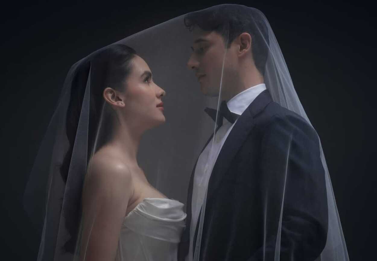 Nino Fernandez & Steffi Zamora Pamer Busana Pengantin