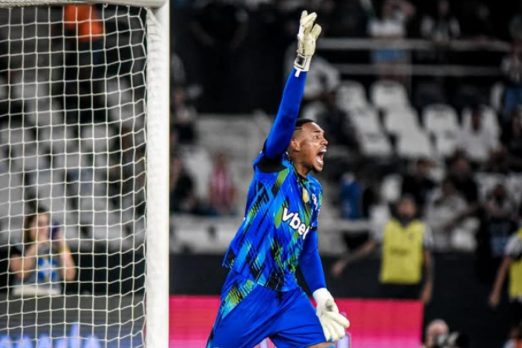 Red Devils Berburu Kiper Baru! John Victor Siap Ke Old Trafford?