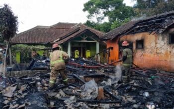 2 Rumah Warga Sukaraja Hangus Terbakar, Kerugian Capai Rp300 Juta