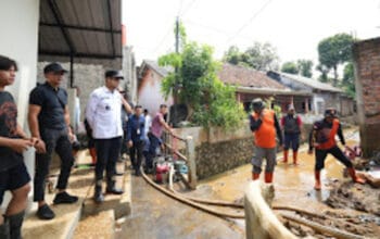 Banjir Kota Sukabumi Rendam 20 KK, Sampah Jadi Biang Kerok