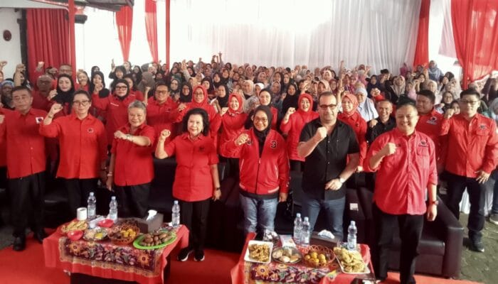 Momentum Bulan Bung Karno, DPP PDIP Salurkan Bantuan Ratusan PIP Bagi Anak SD di Kota Sukabumi 2 IMG 20250812 WA0029