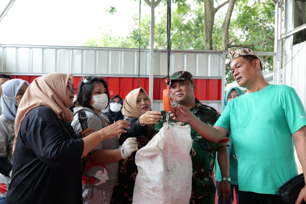 Kades Gunung Putri Dukung Penuh Pengelolaan Sampah Berbasis Desa di Kabupaten Bogor