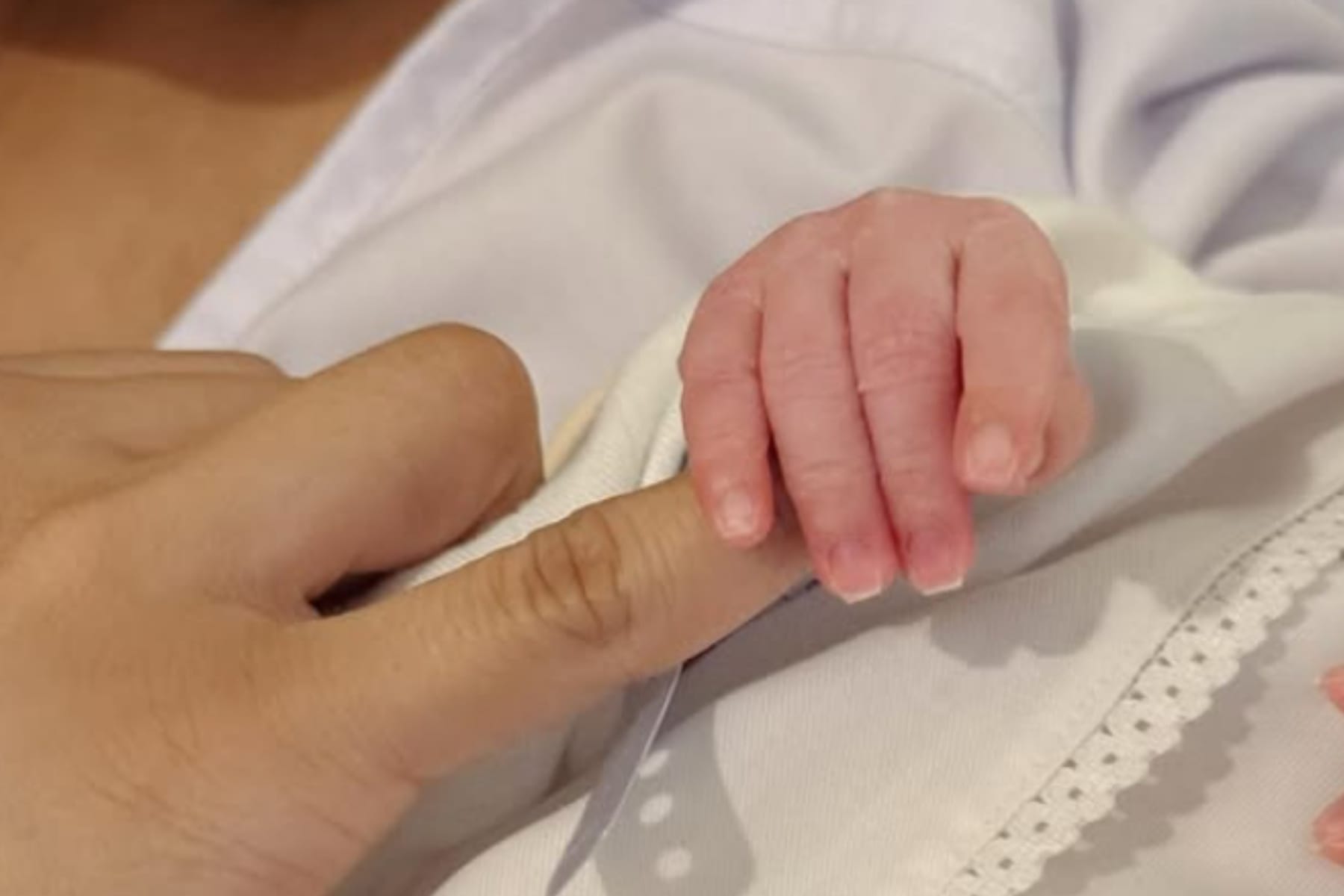 Keputusan Nama Anak Erika Carlina