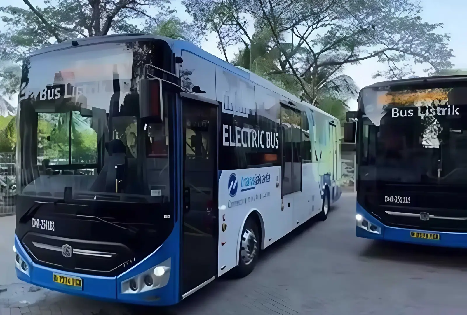 Layanan TransJakarta Lumpuh Total, 7 Halte Dibakar Massa