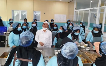 Om Zein Resmikan Dapur Gizi SPPG di Plered Purwakarta
