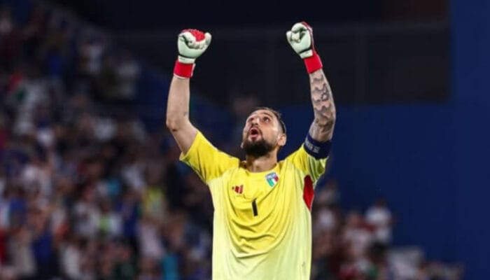 PSG Coret Donnarumma, MU dan Chelsea Siaga