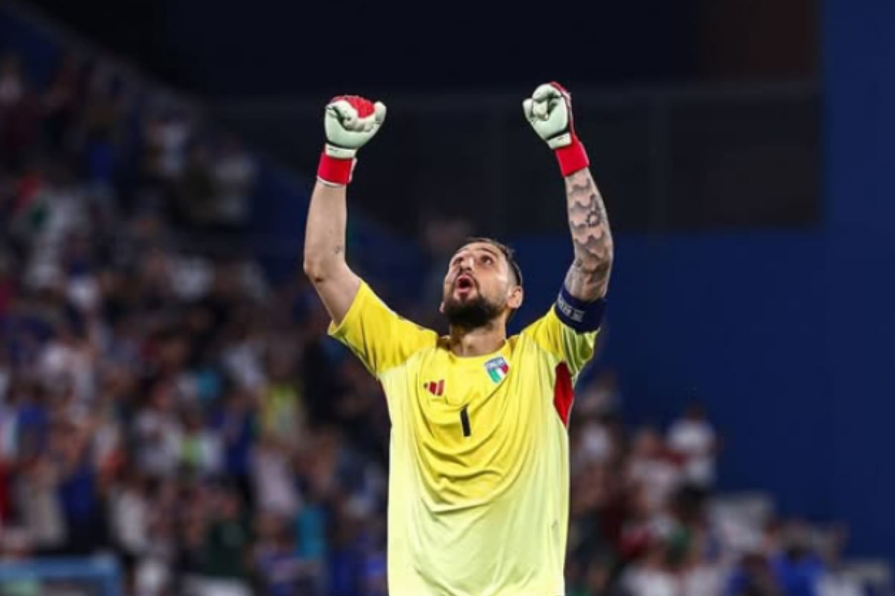 PSG Coret Donnarumma, MU dan Chelsea Siaga