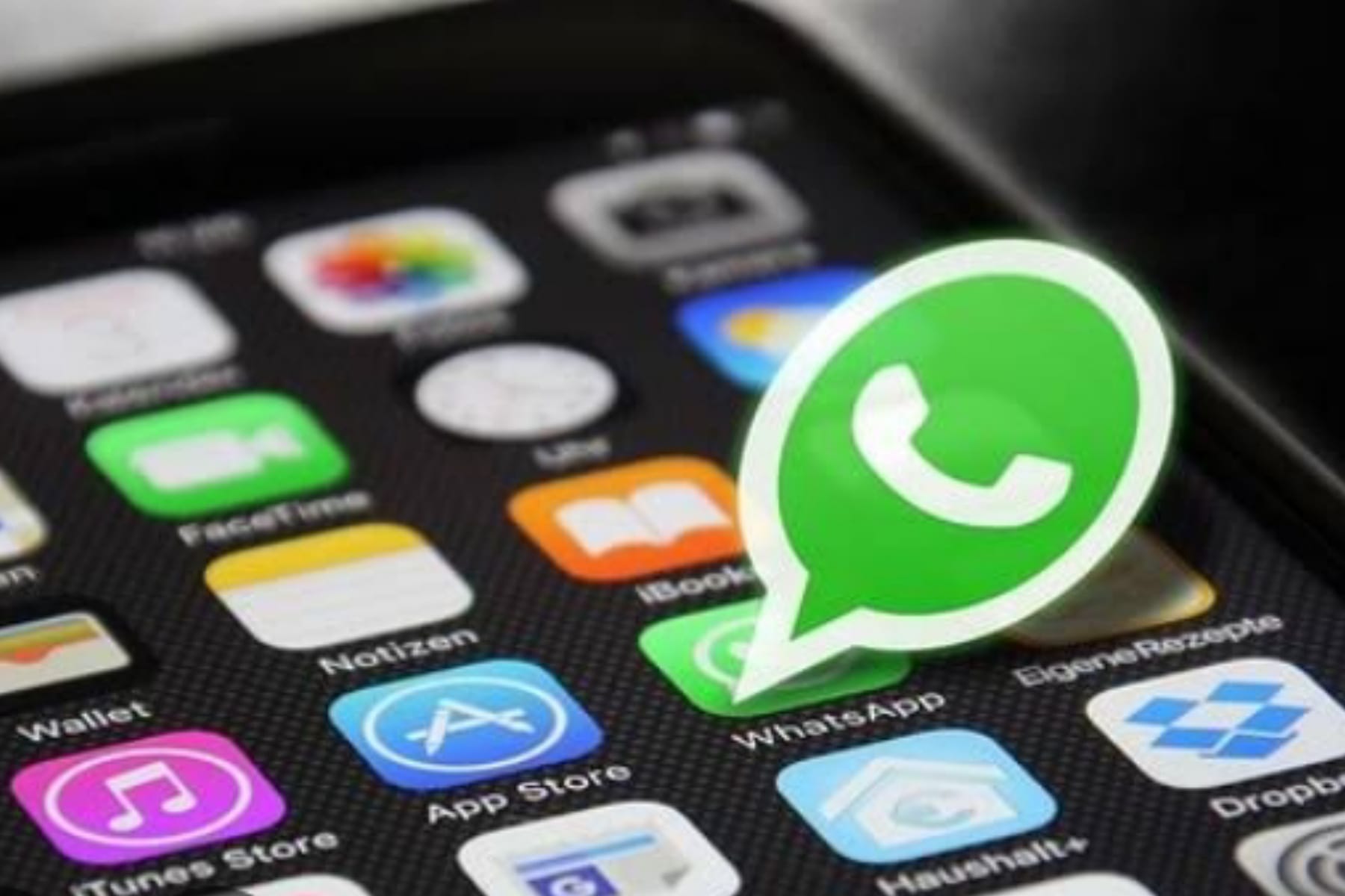 Panggilan WhatsApp dan Telegram Dibungkam, Rusia Perketat Kontrol Internet
