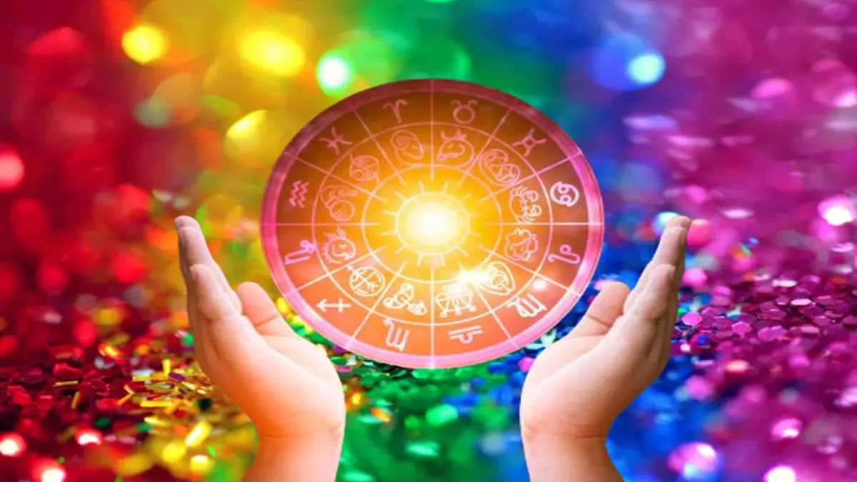 Parade 6 Planet Hiasi Langit, Ini Ramalan Zodiak Kamis 21 Agustus 2025