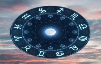 Ramalan Zodiak Hari Ini: Bulan Pindah ke Leo, Siap-Siap Jadi Pusat Perhatian