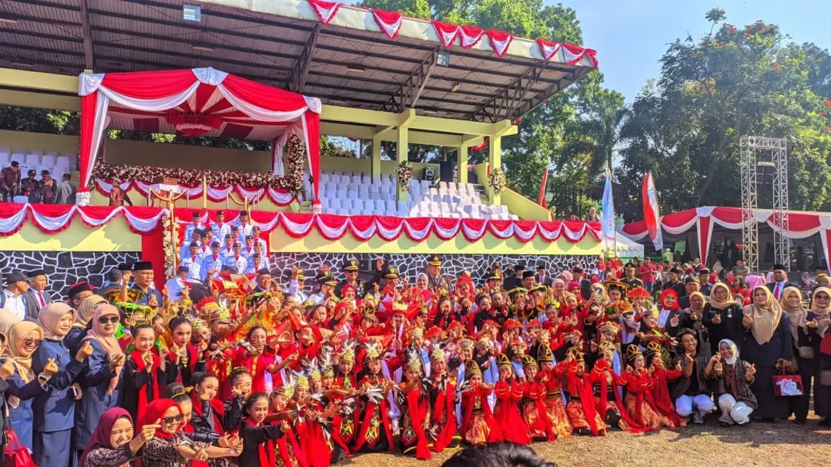 Ribuan Warga Hadiri Upacara HUT Ke-80 RI di Kota Cimahi