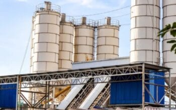 Perusahaan Batching Plant di Cikopo Diduga Belum Kantongi Ijin ?