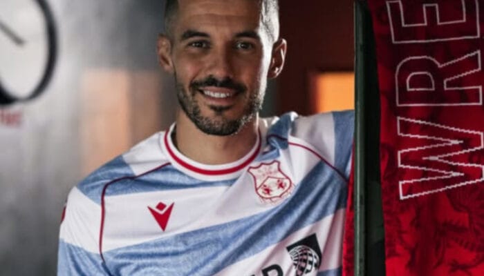 Wrexham Borong Coady & Moore demi Misi Promosi Premier League