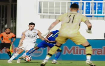 Arema FC Keok di Kandang, Dewa United Bikin Kejutan
