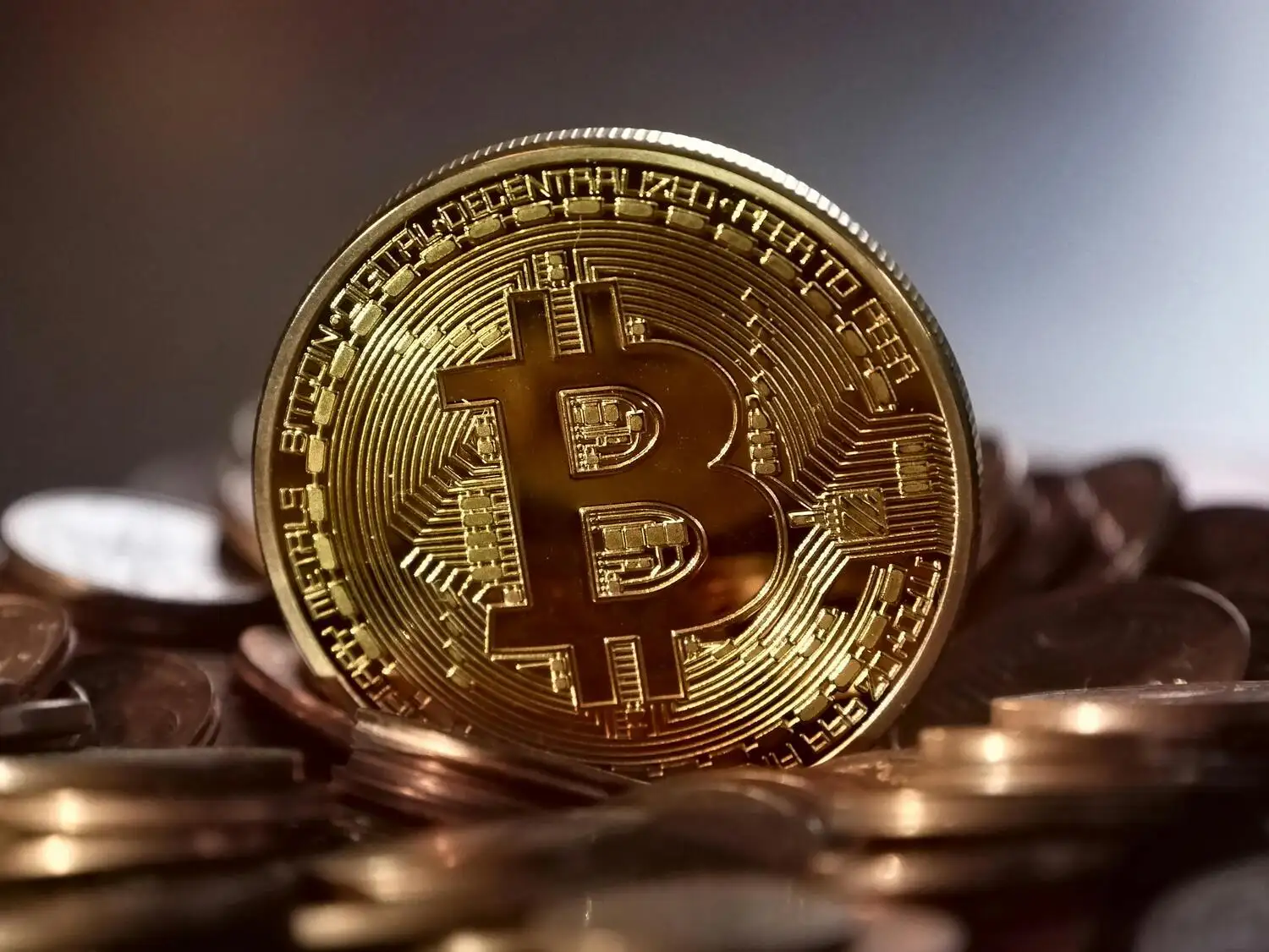 Bitcoin Rontok, Pasar Kripto Kehilangan Ratusan Miliar Dolar