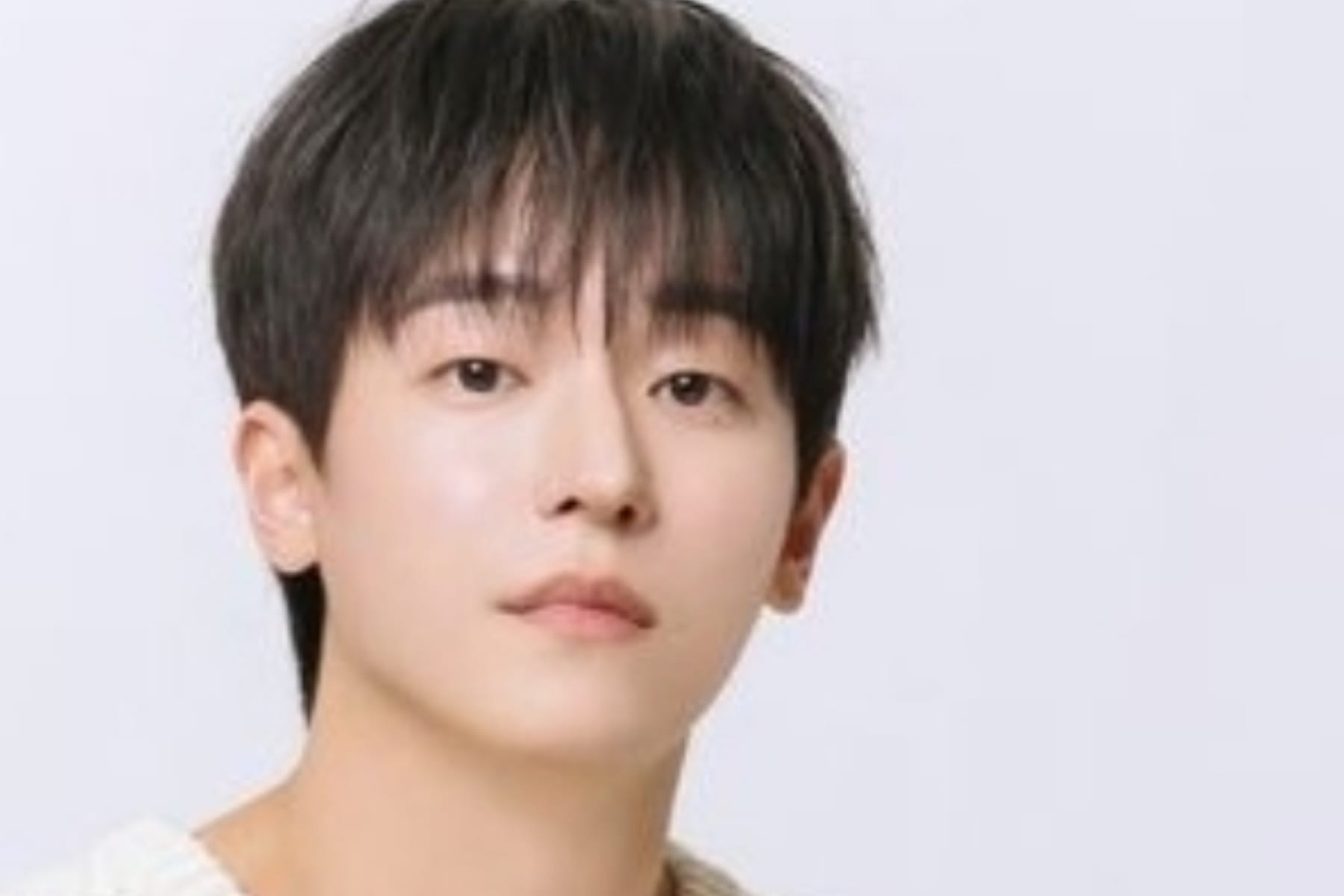 Byeon Hun Siap Tampil Misterius di Drama tvN
