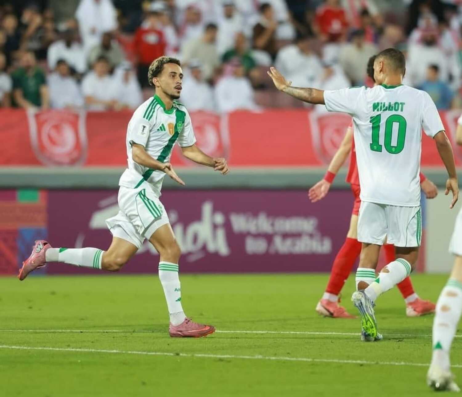 Duel Dramatis! Mahrez Bersinar, Al-Duhail Gagalkan Kemenangan Al-Ahli