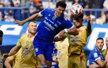 Gol Barros Antar Persib Bungkam Persebaya, Laga Dramatis di GBLA