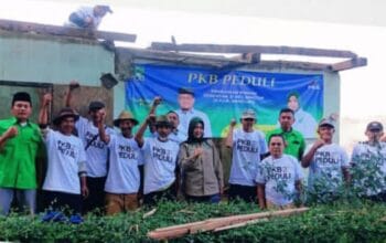Ketua DPRD Kabupaten Bandung Bantu Rumah Reyot Warga