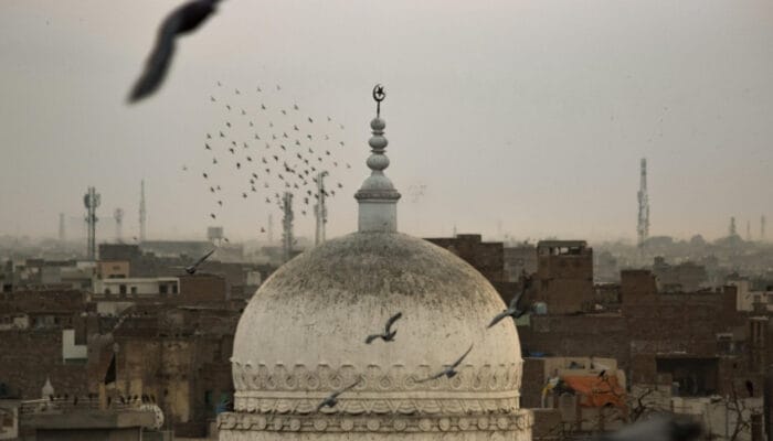 Makna Maulid Nabi Muhammad: Momentum Meneladani Akhlak Mulia