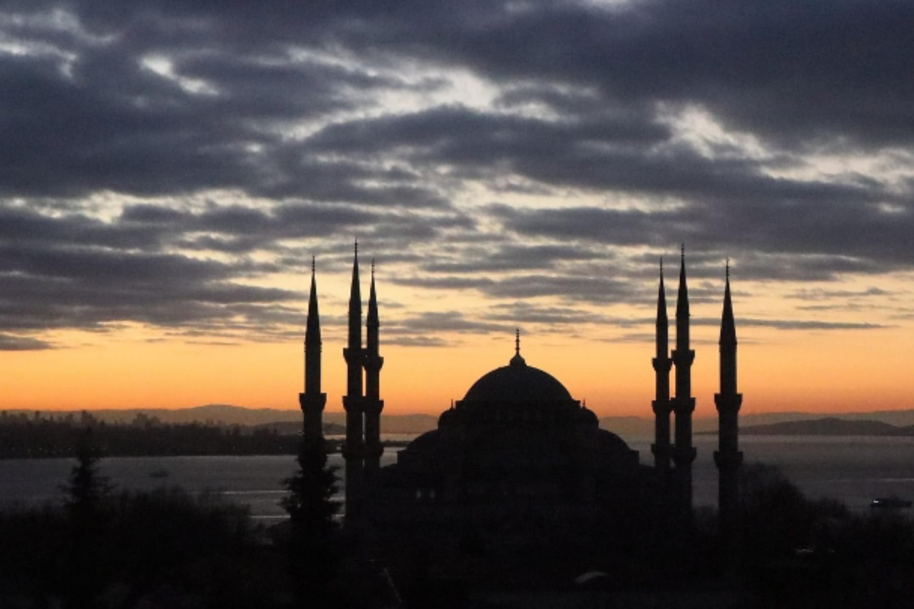 Maulid Nabi Muhammad: Momentum Persatuan dan Kebersamaan Umat