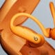 Powerbeats Fit: Earbud Sport dengan Audio Presisi dan Daya Tahan Tinggi